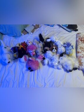 16 webkinz lot